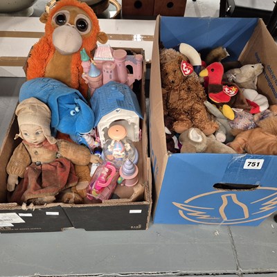 Lot 751 - Ty Beanie Babies and other soft toys, a...