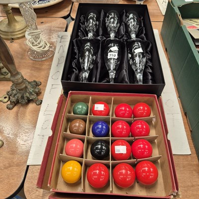 Lot 752 - A set of snooker balls together with a set of...