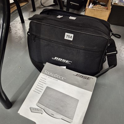 Lot 754 - A Bose SoundDock music system