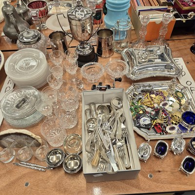 Lot 776 - Electroplate cutlery, tureens, mugs and a...