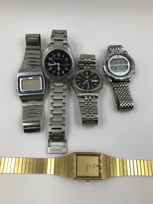 Lot 1130 - A collection of five Seiko wristwatches, a...