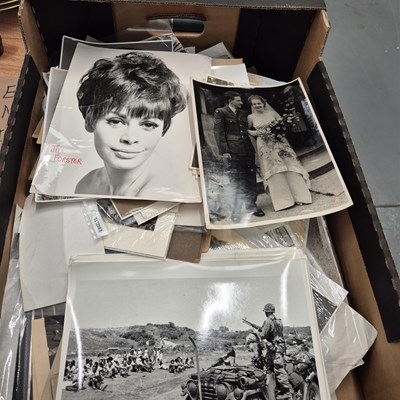 Lot 843 - A collection of WWII, family and other...