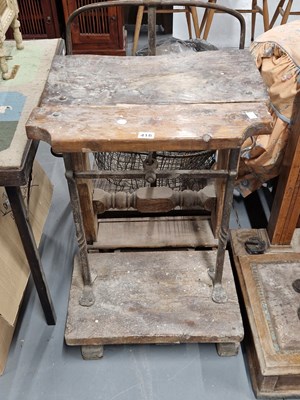 Lot 416 - A set of vintage sack scales and two baskets