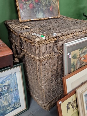 Lot 436 - A very large wicker laundry hamper