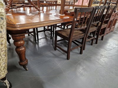 Lot 445 - A large Victorian mahogany extending dining...