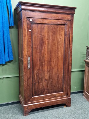 Lot 300 - A continental hall cabinet