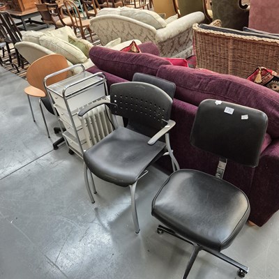 Lot 17a - A group of office chairs etc.