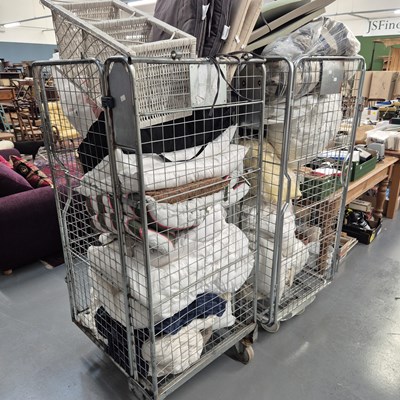 Lot 864A - A large quantity of bed linen, cushions,...