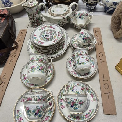 Lot 929 - An Aynsley  Indian Tree tea service