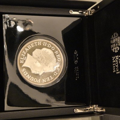 Lot 1342 - Silver proof coin. "Outbreak 2014" UK Five...