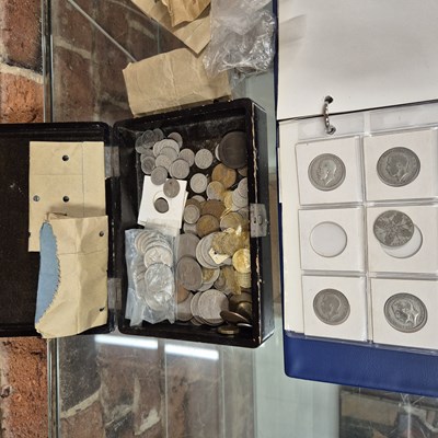 Lot 974 - A small collection of GB and world coins