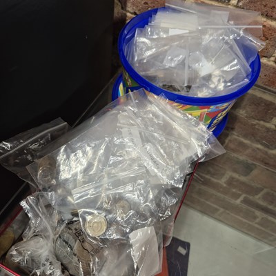 Lot 976 - A large selection of loose GB and other coins