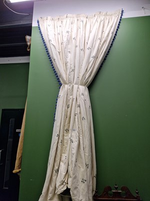 Lot 312a - A reversable blue and white striped and floral...