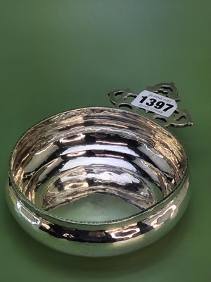 Lot 1397 - A Britannia standard silver porringer by...