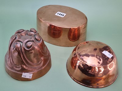 Lot 1444 - A copper crown mould, a copper bowl and a...