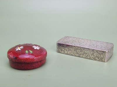 Lot 1487 - A silver pill box by John Rose, Birmingham...