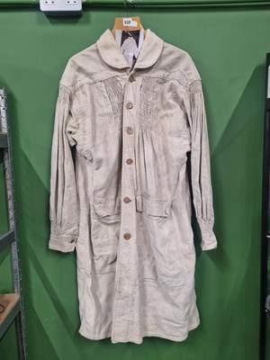 Lot 520 - A shepherd's smock