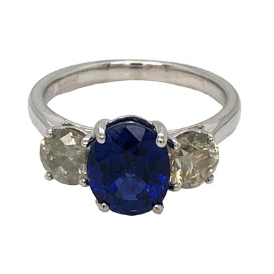 Lot 1011 - A certificated 18ct hallmarked white gold...