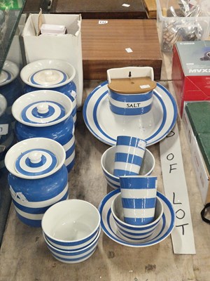 Lot 720 - A collection of Cornish wares together with a...