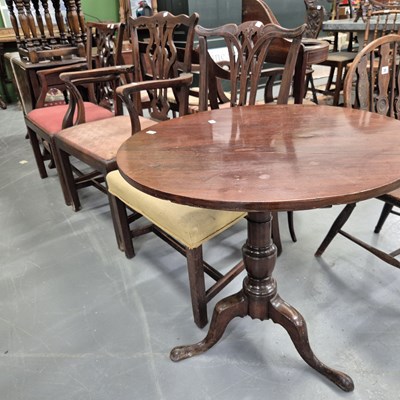 Lot 34 - A Georgian mahogany tripod table and three...