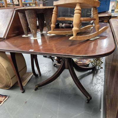 Lot 54 - A late Georgian mahogany breakfast table. H 74...