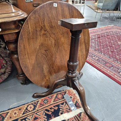 Lot 91 - A Georgian tripod table. H 70 D 77cm.