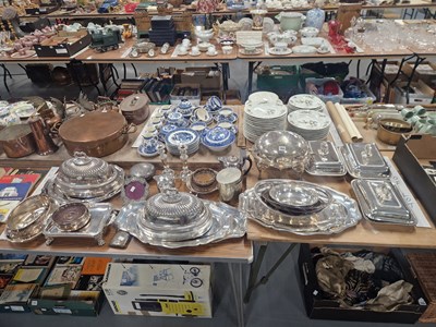 Lot 753 - A silver photograph frame, a silver cigarette...