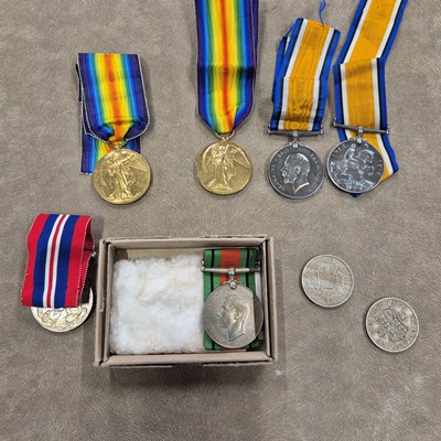 Lot 1621 - Four WW1 and two WW2 medals awarded to Arthur...
