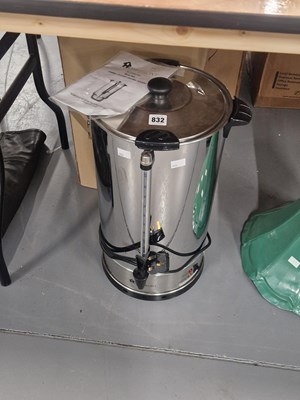 Lot 832 - A Homefront electric hot water urn