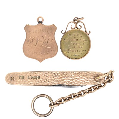 Lot 1037 - A 9ct rose gold Chester hallmarked case knife...