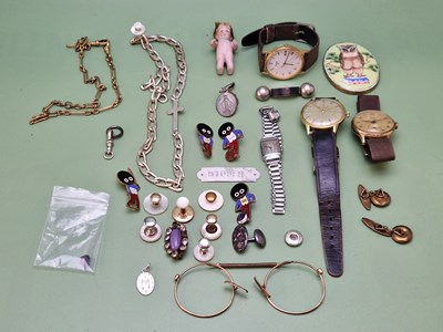 Lot 1066 - A 750 stamped, assessed as 18ct gold head only...