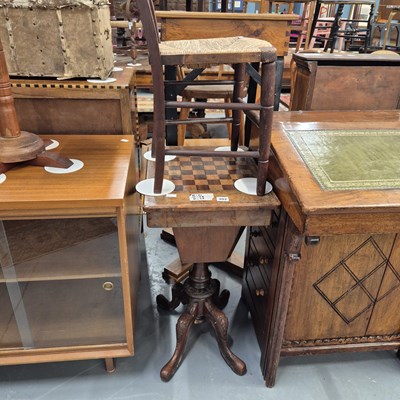 Lot 302 - A Victorian workbox, small side table and a...