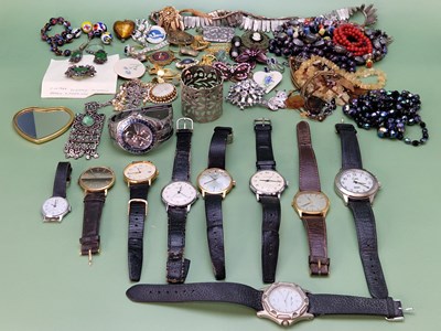 Lot 1075 - A traditional North African / Berber-style...