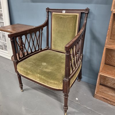 Lot 391 - An Edwardian library armchair.