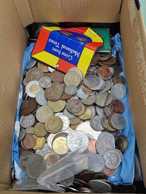 Lot 1097 - A large collection of mainly world coins and...
