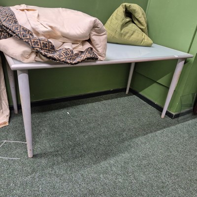 Lot 464 - A retro glass-topped pastry table. H 72 D 78 W...