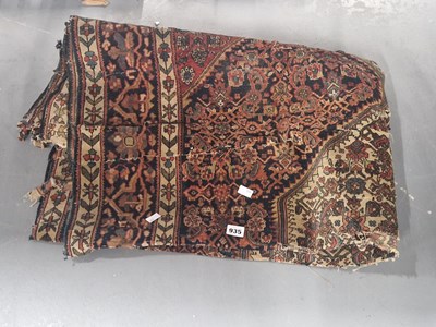 Lot 935 - A middle eastern rug