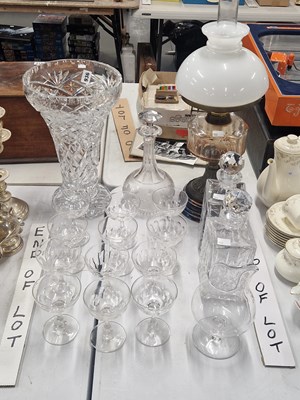 Lot 936 - A substantail cut glass vase, champagne...