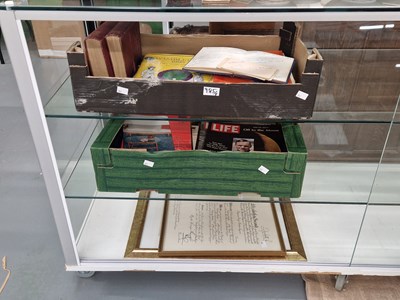 Lot 985F - An autograph album, sports and events...