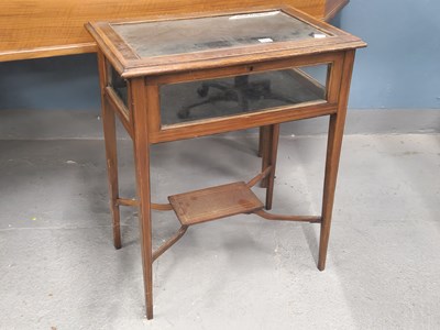 Lot 1313 - An early 20th century rosewood cross banded...