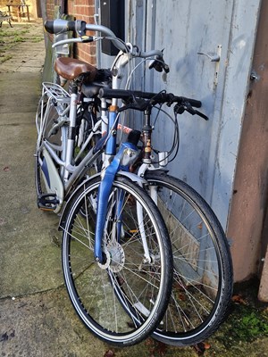 Lot 1269 - A Batavus Weekend bicycle and a Raleigh...