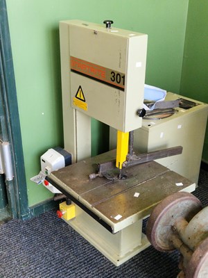 Lot 1274 - A Startrite 301 Bandsaw