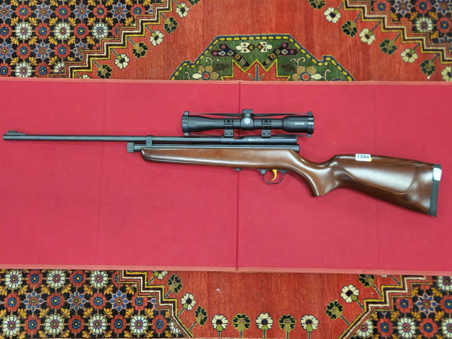 Lot 1284 - Air rifle.- An SMK QB78- Co2 powered air