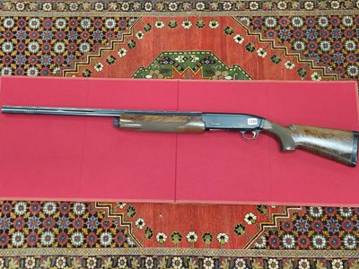 Lot 1289 - Shotgun. (UK licence required) Browning Gold...