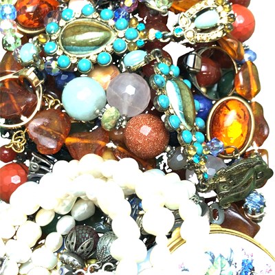 Lot 1027 - Two vintage stone set rings stamped,...