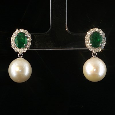 Lot 1024 - A pair of 18ct white gold cultured pearl,...