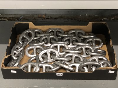 Lot 563 - A length of aluminium chain