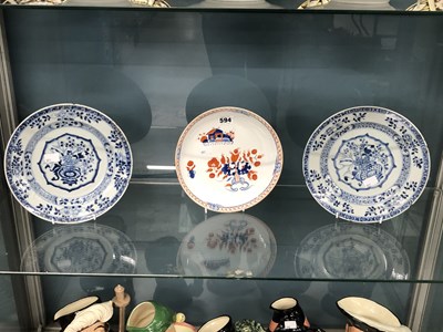 Lot 594 - A pair of Chinese blue and white plates...