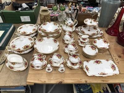 Lot 691 - A Royal Albert 'Old Rose' pattern part dinner...
