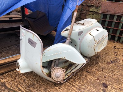 Lot 487 - A part Vespa scooter for restoration, no V5